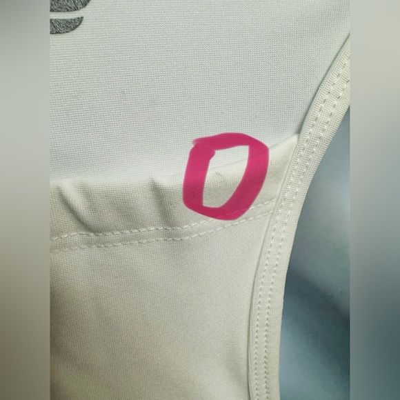 On-The-Go Medium Impact Sports Bra - Picture 9 of 10